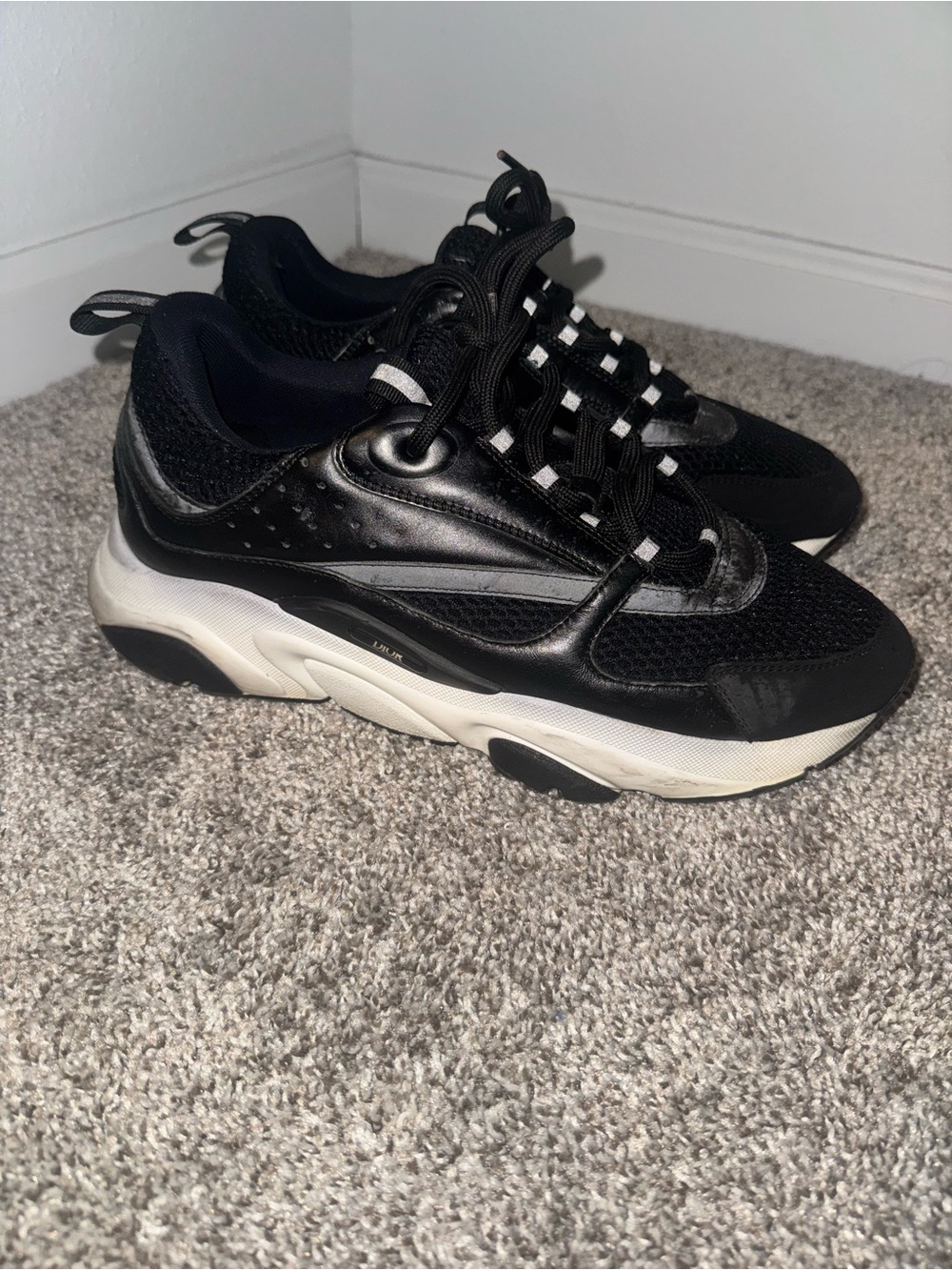 Dior B22 - Picture 1 of 3